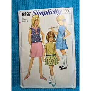Simplicity 6897 pattern girls dress A line skirt 1960's size 12